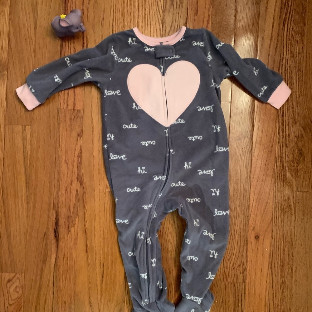 EUC CARTER’s Sleeper pajamas gray & pink!